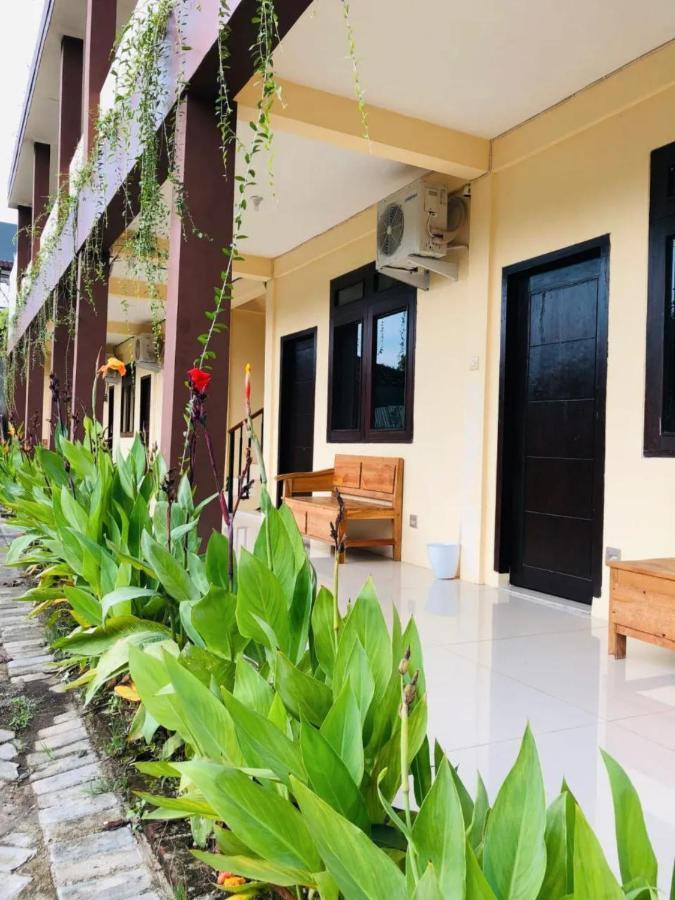 Calliandra Homestay Banyuwangi  Eksteriør bilde